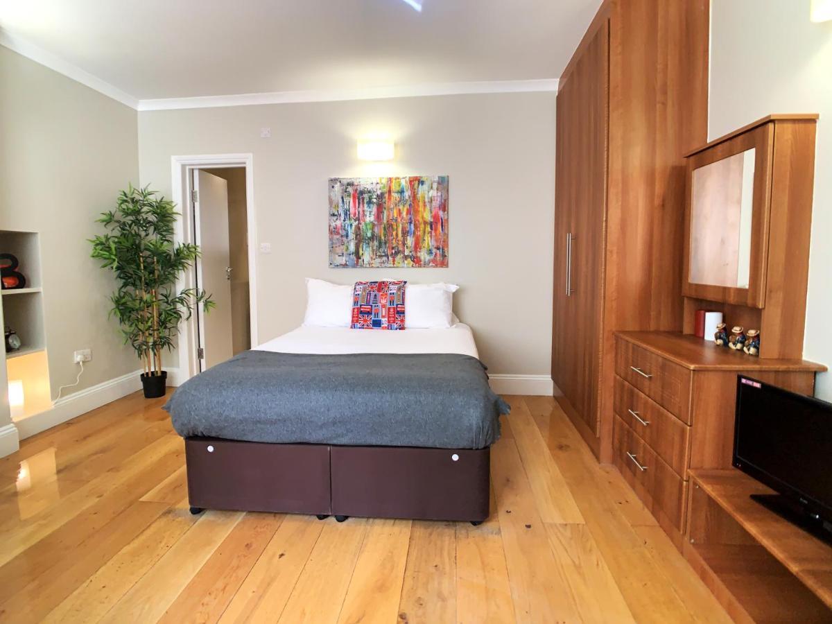 Queen Victoria Apartments 런던 외부 사진