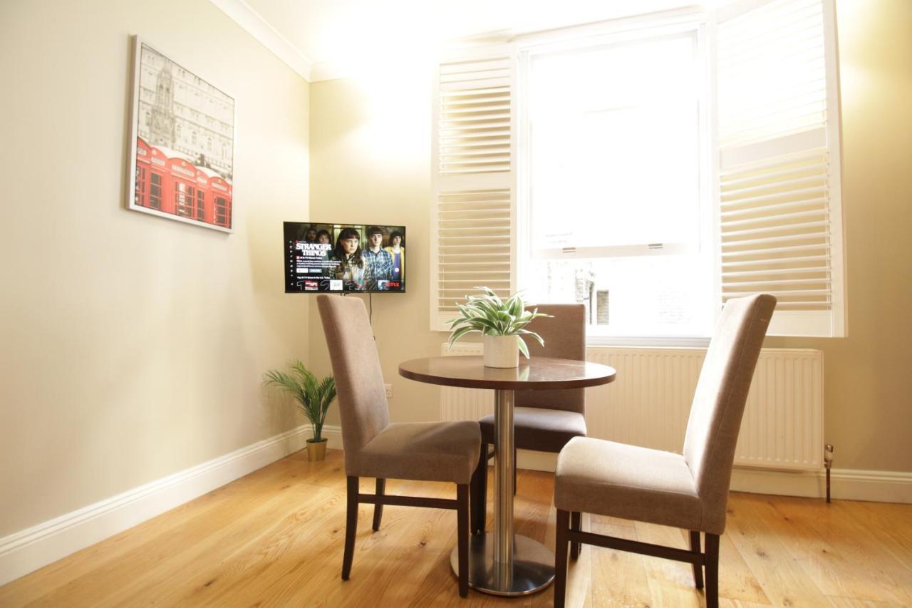 Queen Victoria Apartments 런던 외부 사진