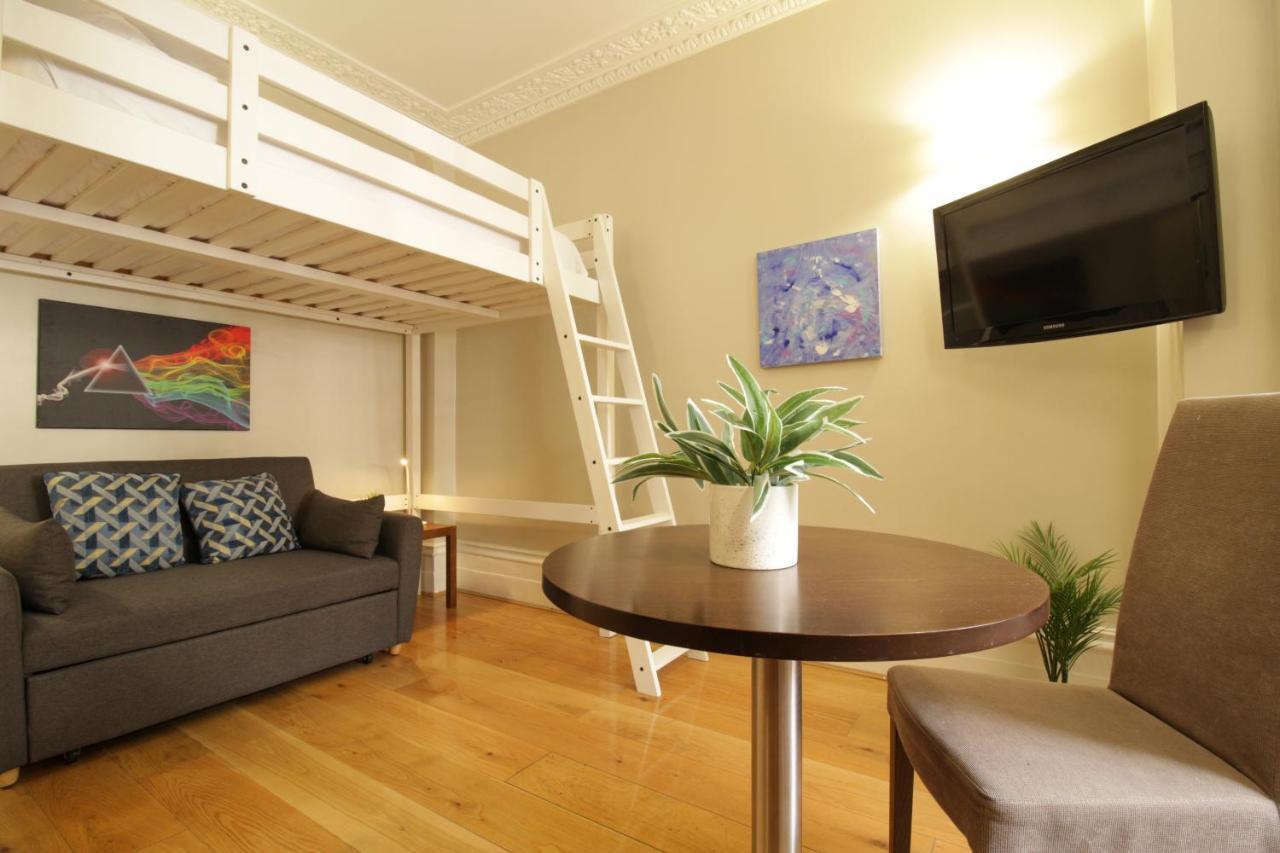 Queen Victoria Apartments 런던 외부 사진